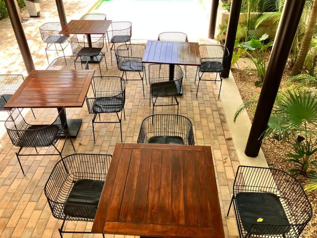 Center Family Double Four Guest With Free Parking Pool Ac Kitchenette Near Apartamento